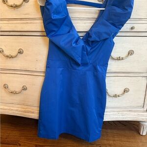 DO+BE Vibrant Blue Garment